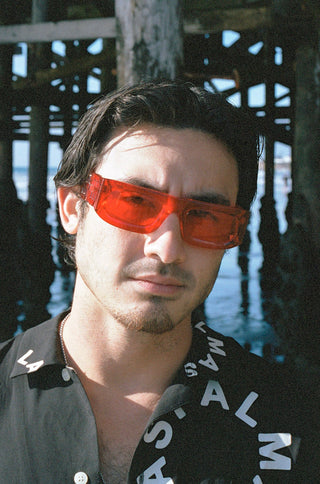 SUNGLASSES - TRANSLUCENT RED